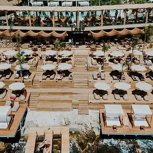 Lost Seaside , Sarandë Albania