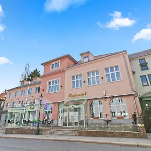 4* Отель Schild