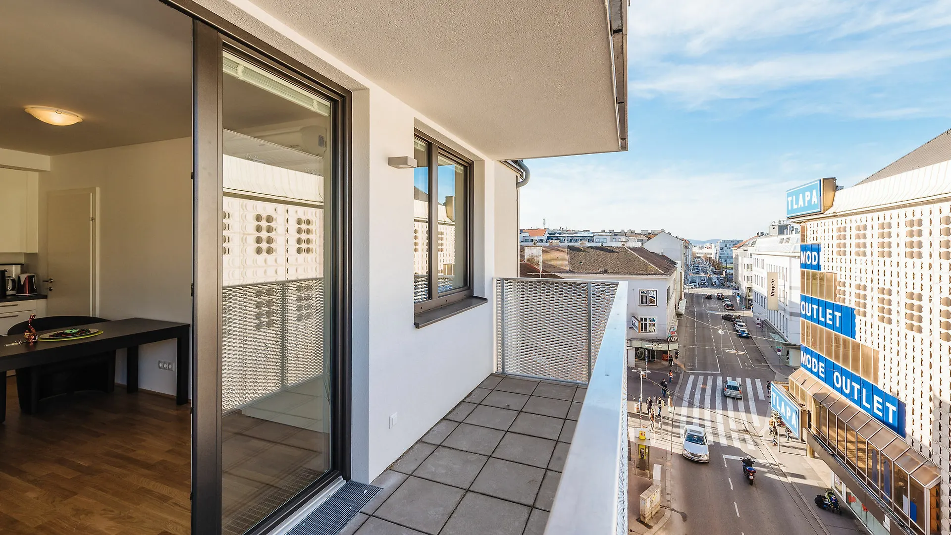 Vienna Mainstation - 10 Minutes To Citycenter - Apartments With Aircondition 0*,  Austria