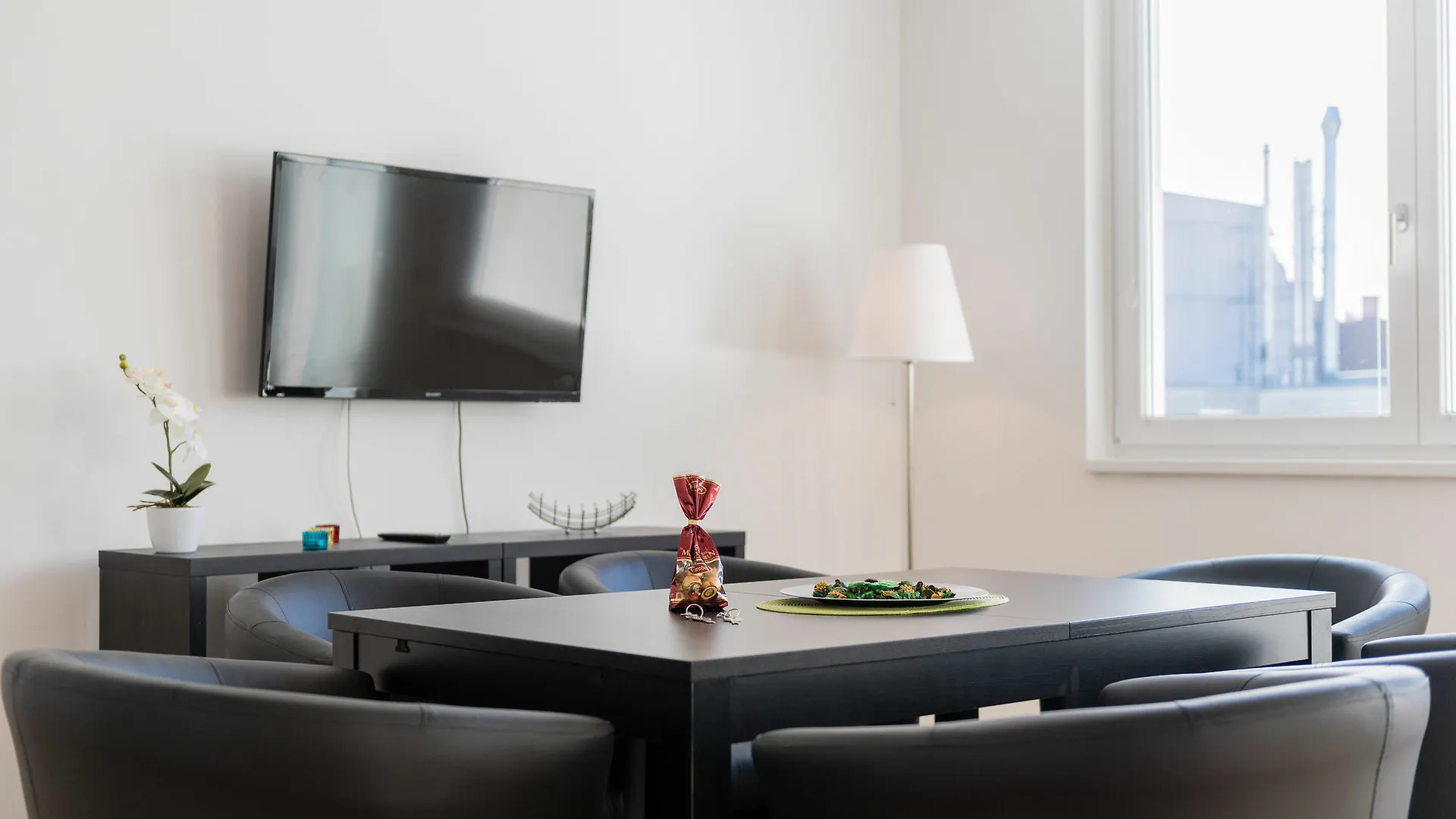 Vienna Mainstation - 10 Minutes To Citycenter - Apartments With Aircondition Austria