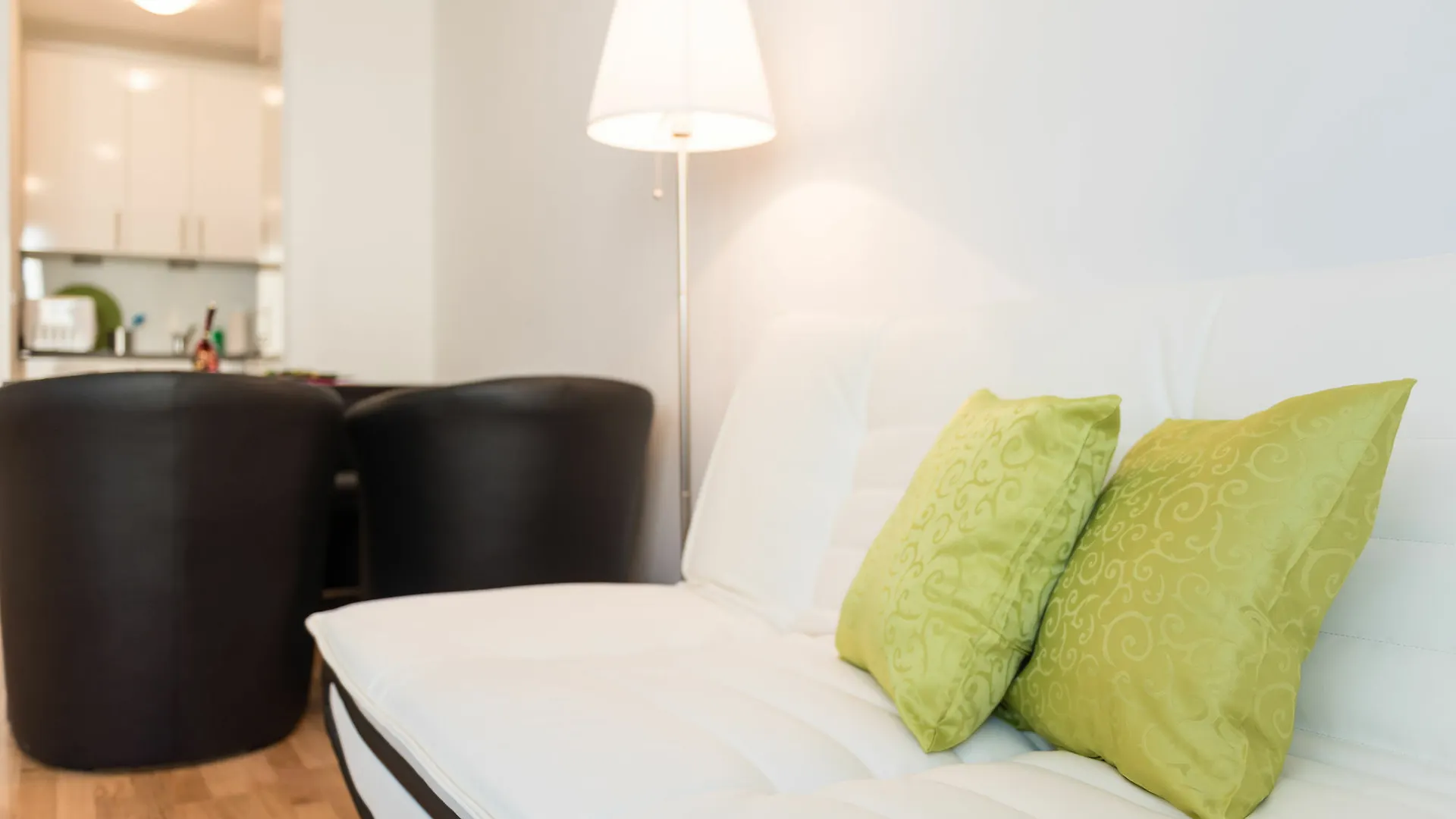 Vienna Mainstation - 10 Minutes To Citycenter - Apartments With Aircondition Austria