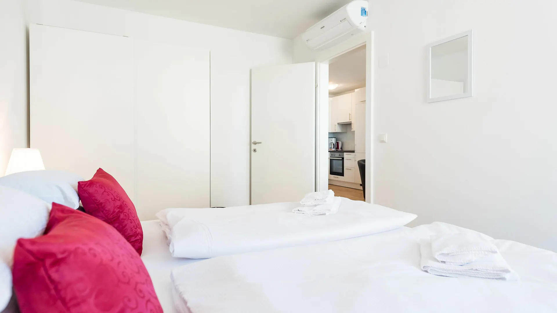Vienna Mainstation - 10 Minutes To Citycenter - Apartments With Aircondition
