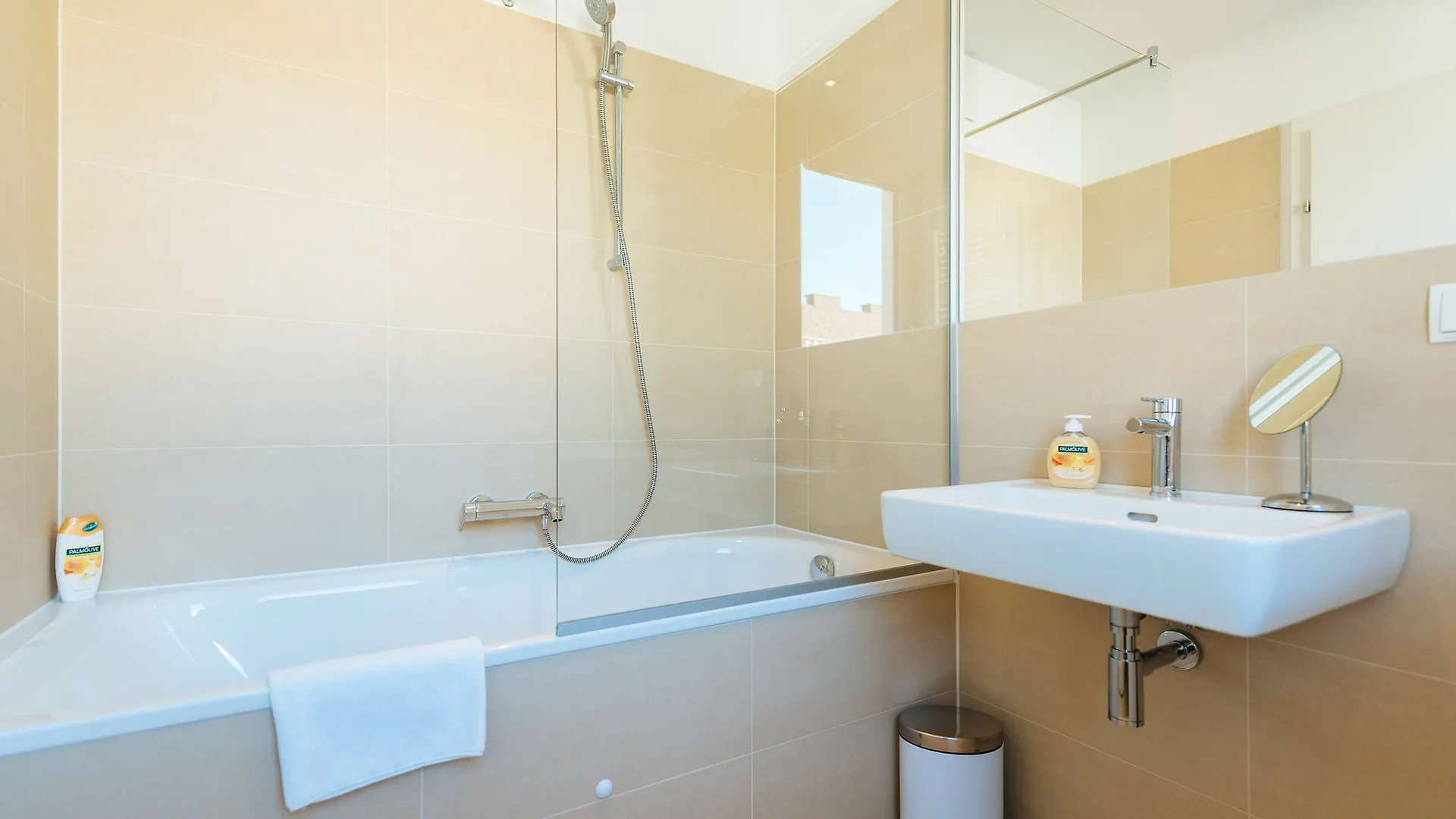 Vienna Mainstation - 10 Minutes To Citycenter - Apartments With Aircondition